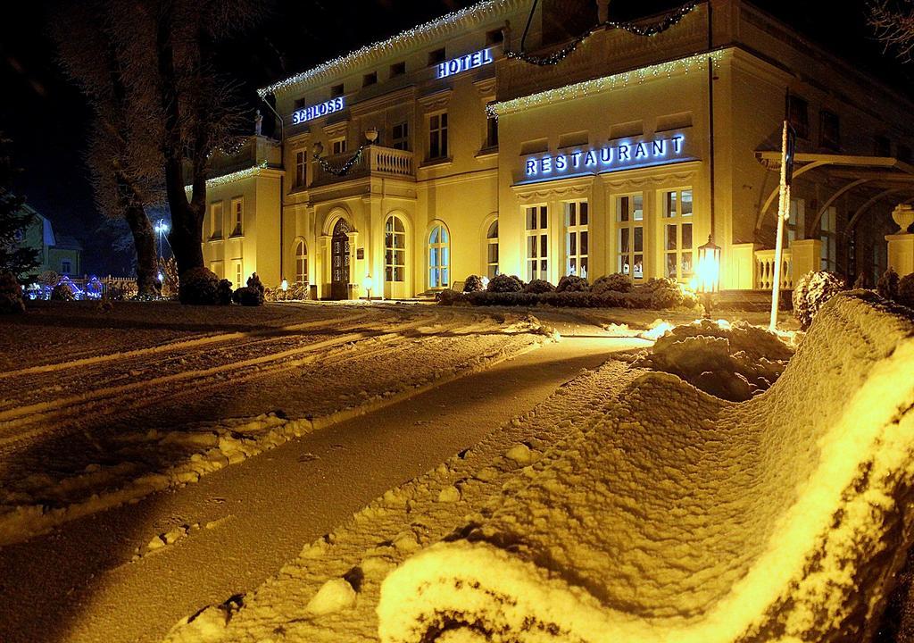Schloss Hotel Yantarny Yantarny  Exterior photo
